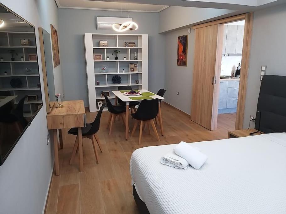 Apartament Urban House Aiolou Ateny Zewnętrze zdjęcie
