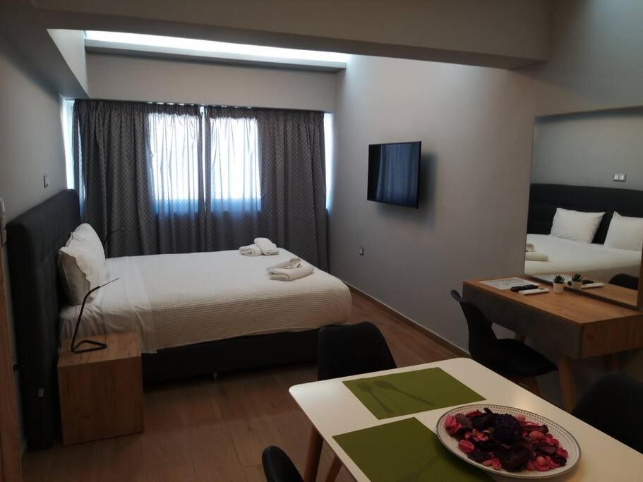 Apartament Urban House Aiolou Ateny Zewnętrze zdjęcie