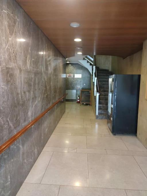 Apartament Urban House Aiolou Ateny Zewnętrze zdjęcie